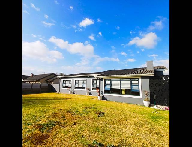 3 BEDROOM HOUSE FOR SALE IN MEYERTON CENTRAL